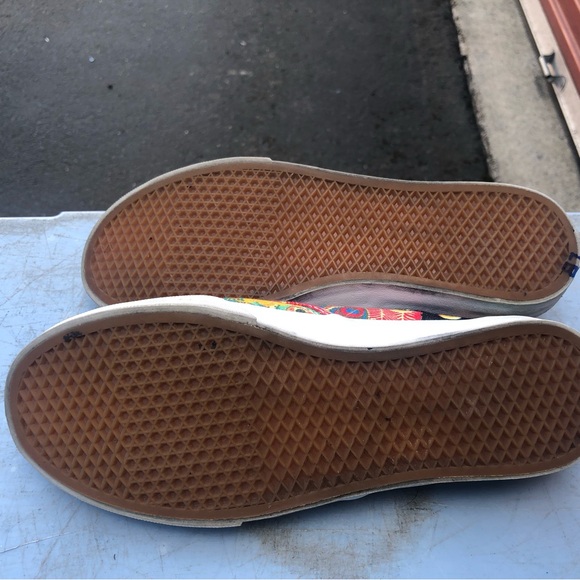 Van’s Rare Classic Lace Up Skate Shoes Mandala Peacock Feather Design Sneakers - Picture 15 of 16